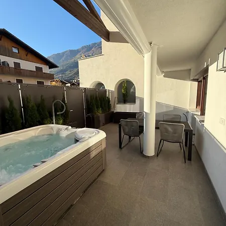 Apartment Jacuzzi Bei